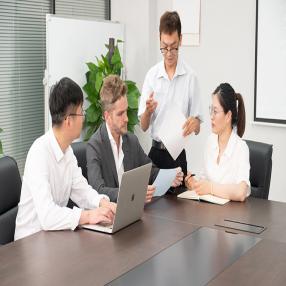 Mamy silny zespół badawczo-rozwojowy i możemy opracowywać i wytwarzać produkty zgodnie z